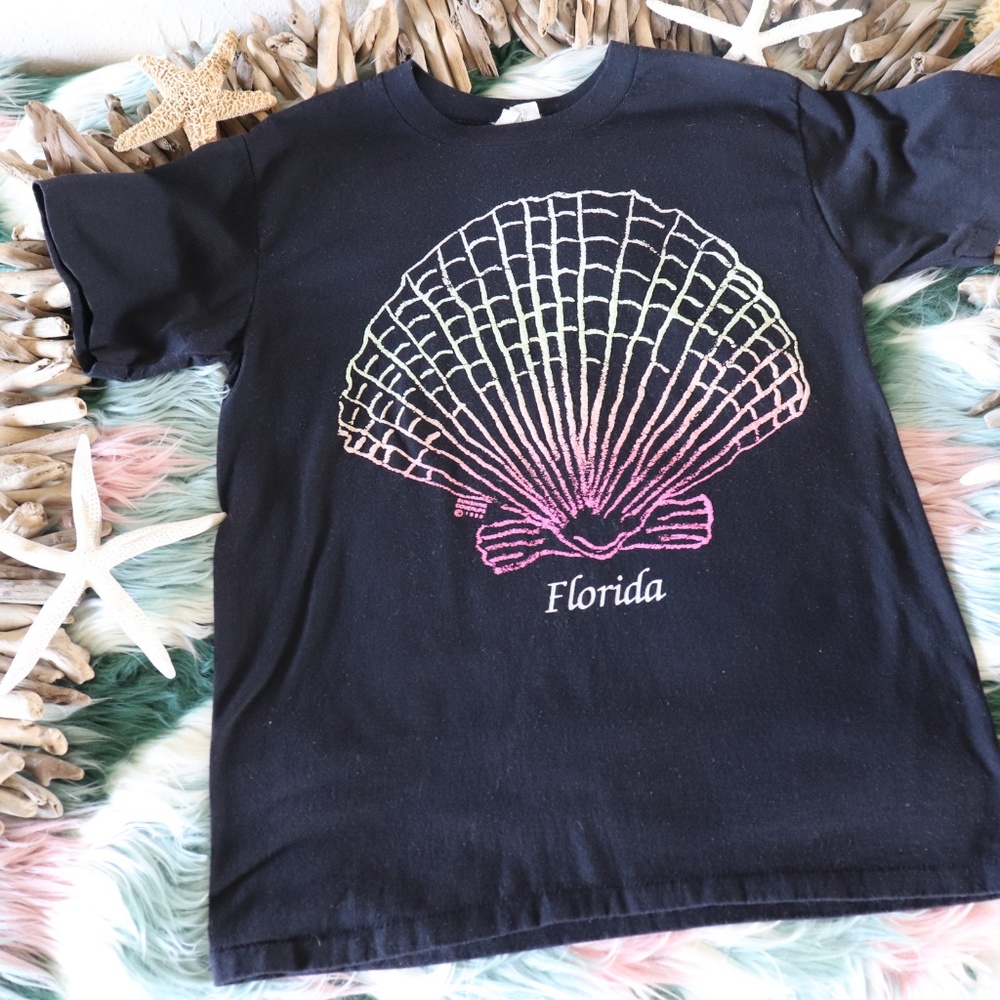 Vintage Seashell Florida Tee